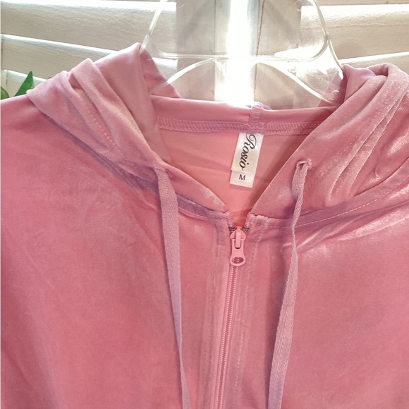 ROSIO NWOT SHIMMER PINK SWEATSHIRT & JOGGERS SIZE MED 1263 - Picture 6 of 10